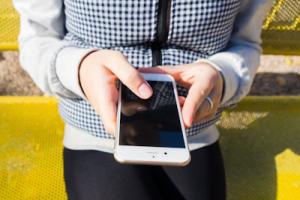 iDenfy signs Romania-based crowdlending startup, Venevo