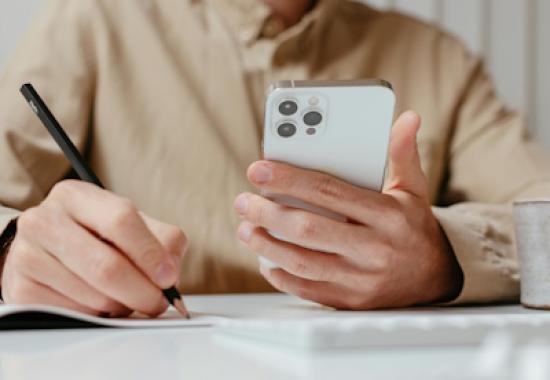 Regula Becomes the First to Verify All Dynamic Security Features in Remote Document Checks