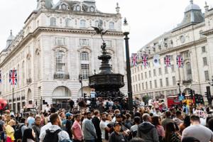 Thousands protest plans for mandatory digital ID cards in the UK