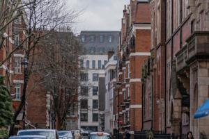 People receiving two scam calls each week on average, UK survey indicates