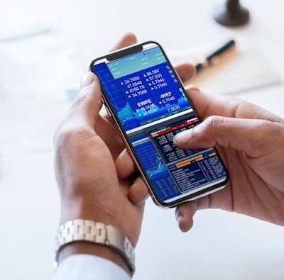 eIDAS 2.0 deadlines loom: two tracks, one trust chain