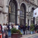 Apple introduces age verification for iCloud accounts in the UK