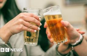 Pubs in England and Wales to allow digital ID apps to prove age