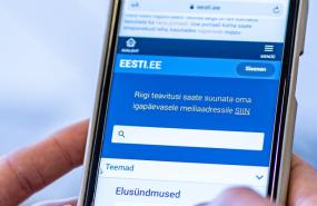 Teenagers are editing phone screens to bypass age checks