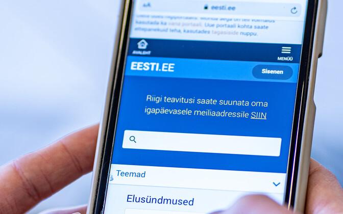 Teenagers are editing phone screens to bypass age checks