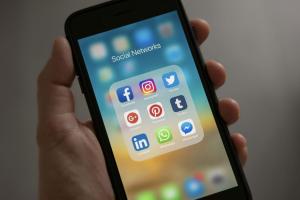 Meta and Snap released a joint letter supporting lawmakers’ efforts to limit teens’ access to app stores