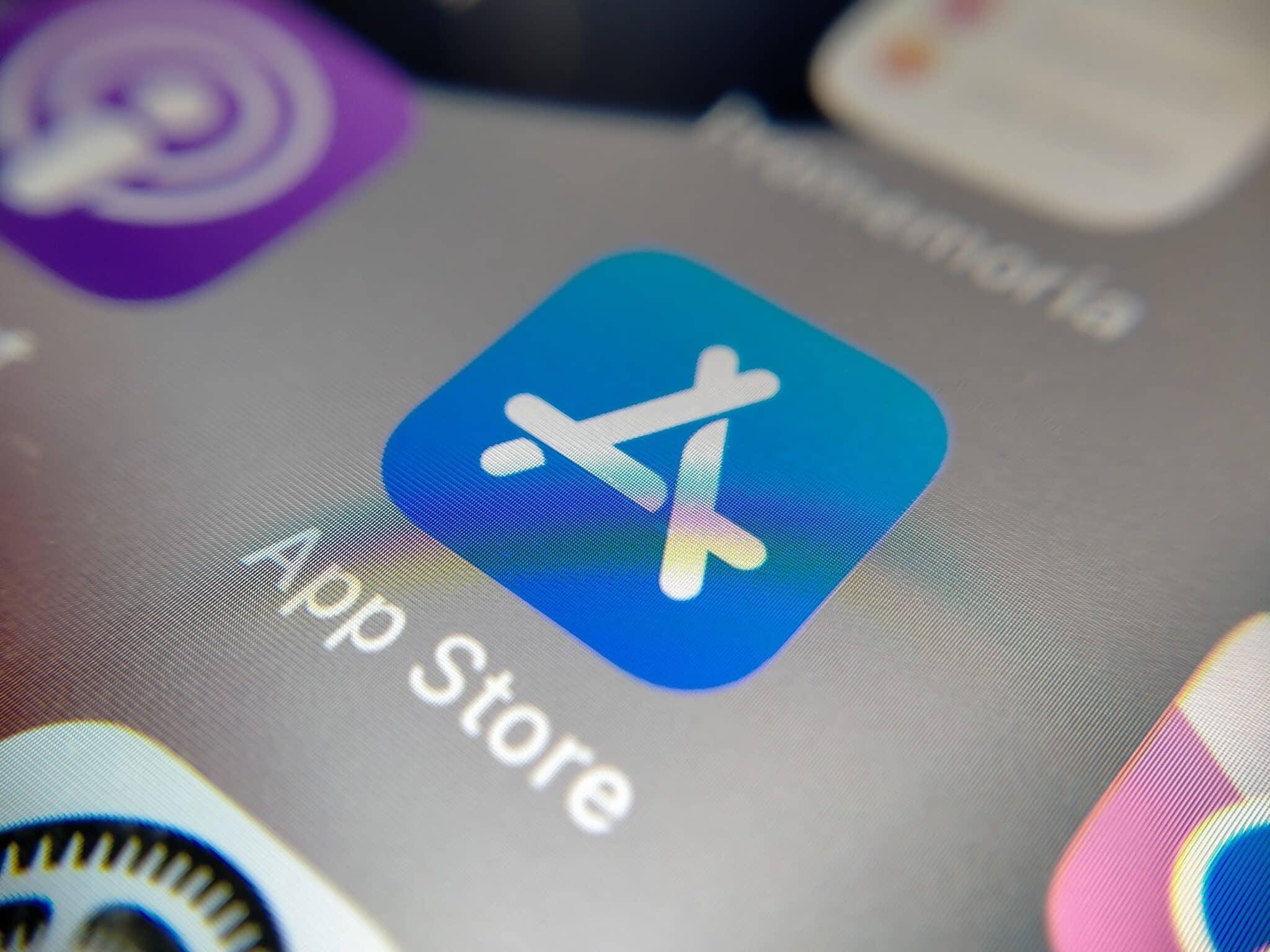 Apple, Google lobby lawmakers to remove liability from draft online safety bills