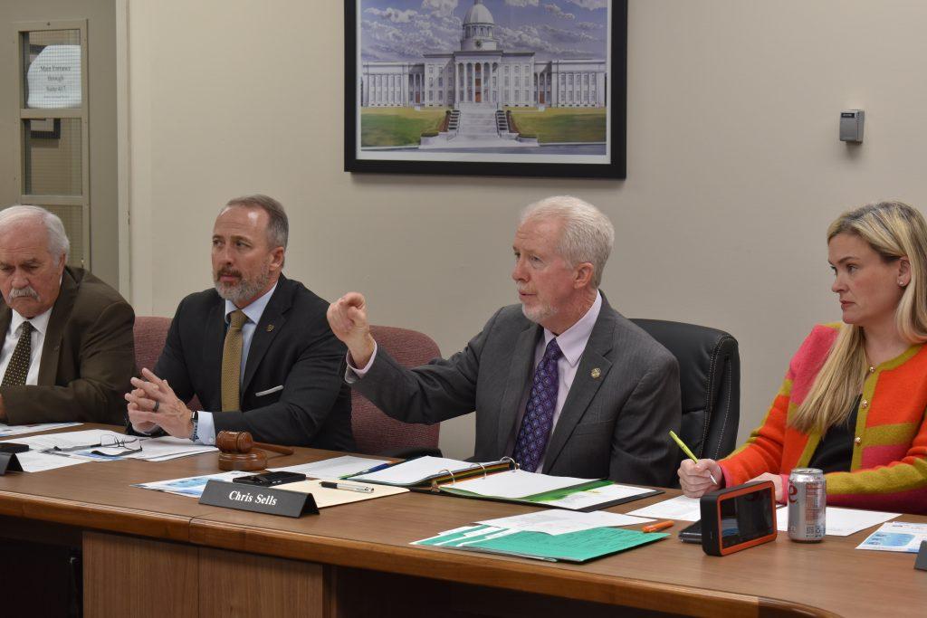 House committee approves app store age verification bill