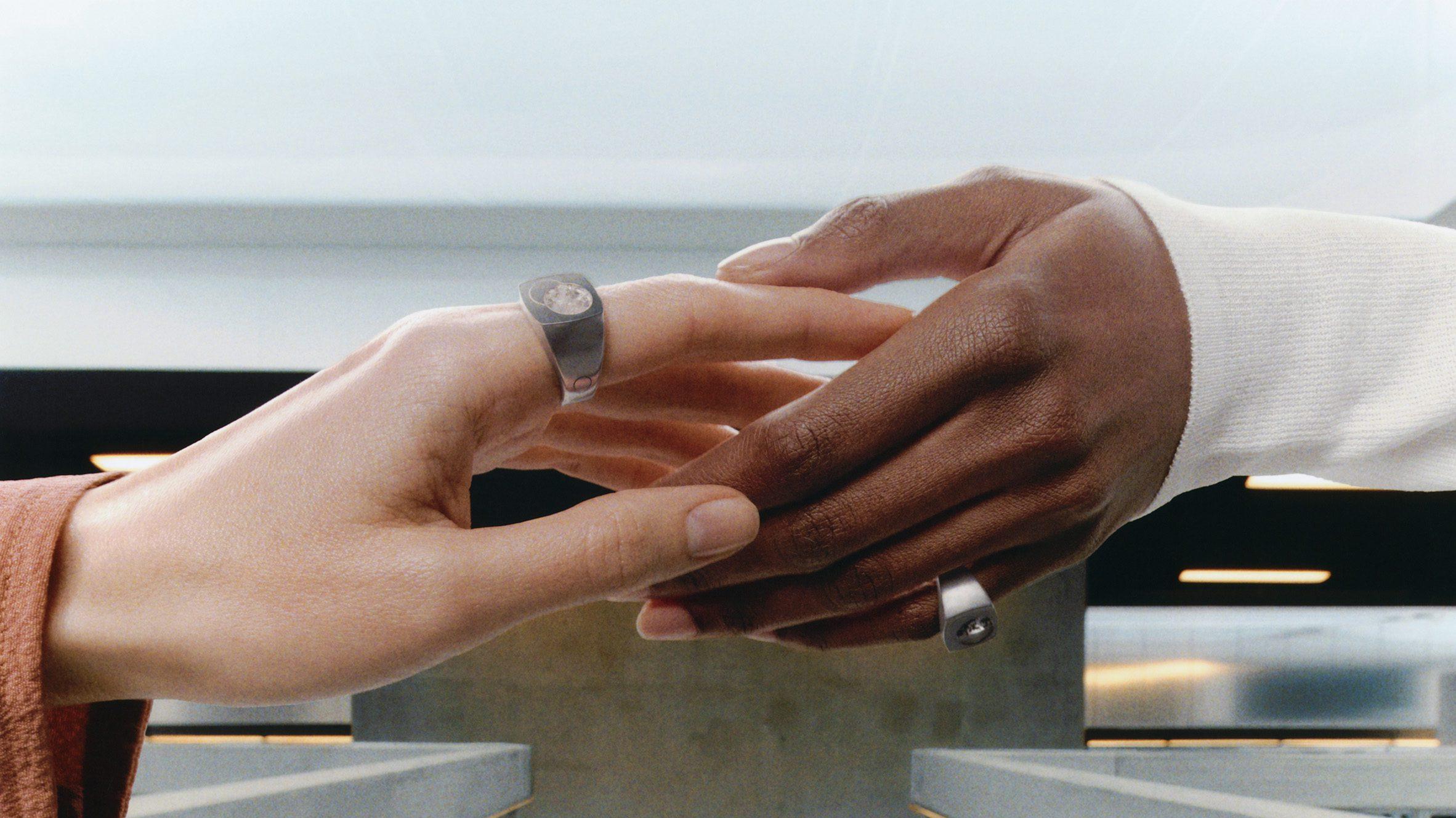 Quartz ring proves its wearer is human in the age of AI