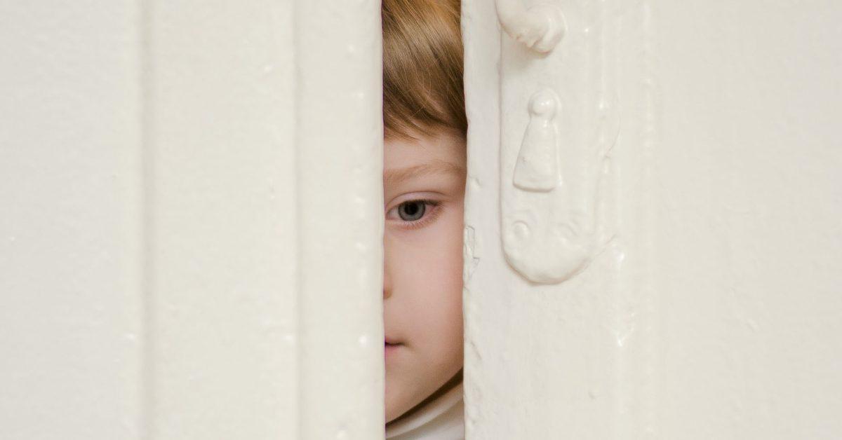 Roblox is requiring 9yo kids to submit a video selfie to prove age