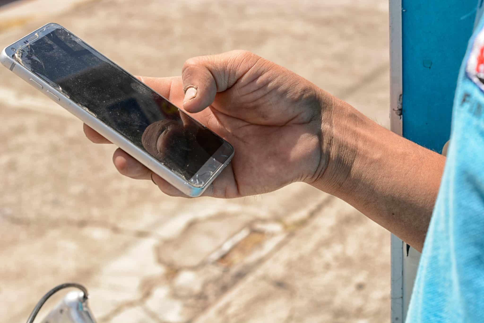 Mexico's new regulatory framework requires mobile operators to connect phone lines to validated official identities